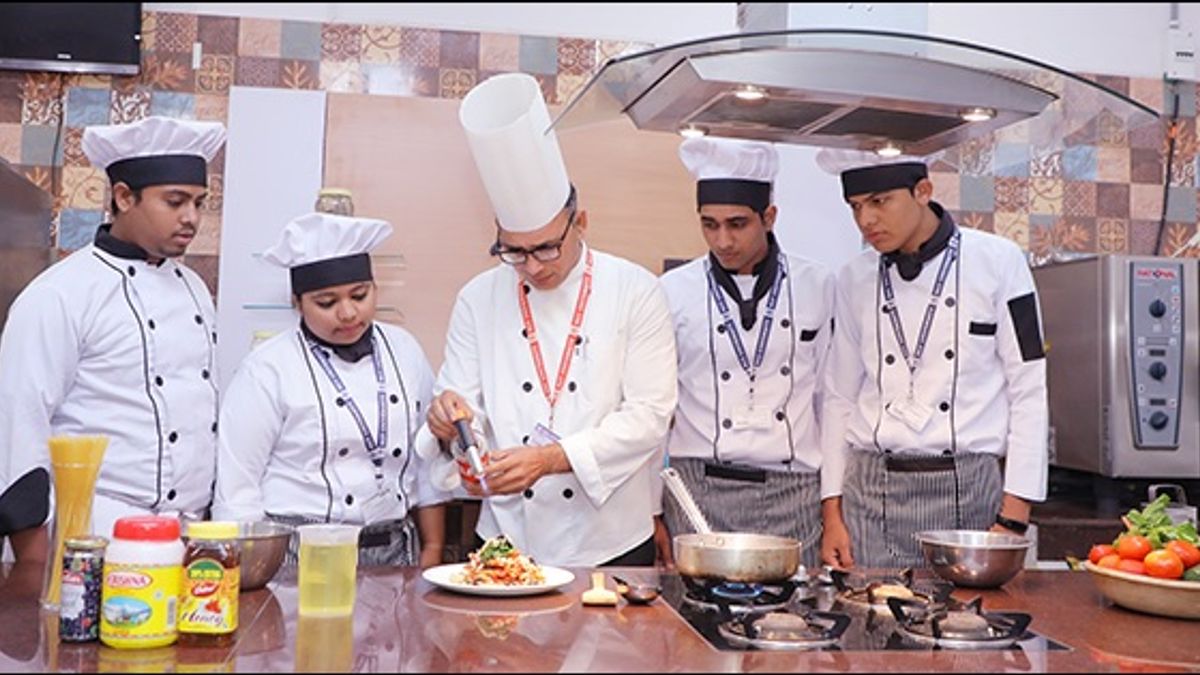 Diploma in Hotel Management Course